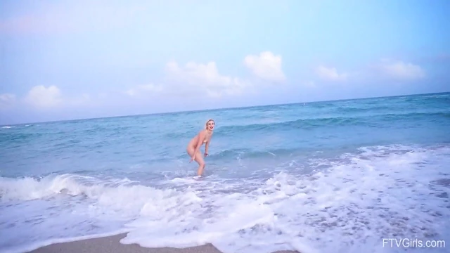 Outdoor Tease: Small-Titted Amateur Aria Moans Seductively While Tempting You