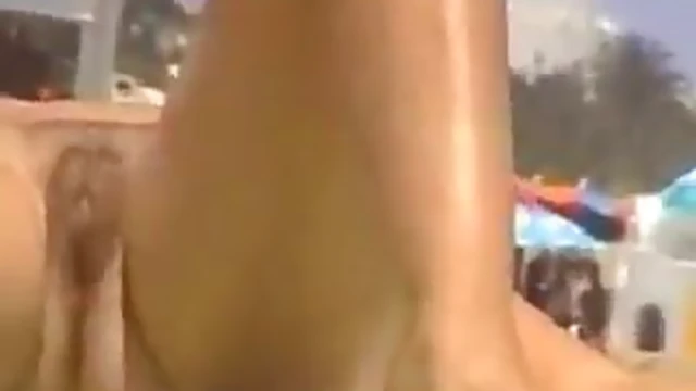 Beachside Bliss: Homemade Video Captures Pussy's Sultry Sunbathing Moments