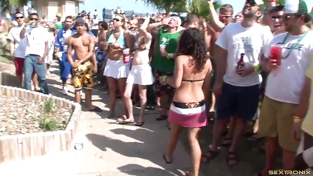 Sexy Bikini Party Girl Flaunts Her Curves and Tempting Tits Publicly