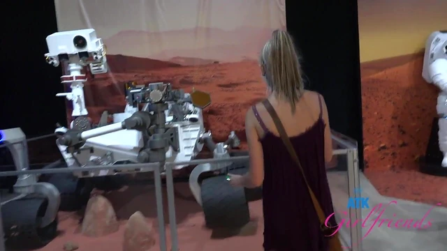 Dirty Lily Adams Shows Off Her Pretty Feet While Pissing Seductively