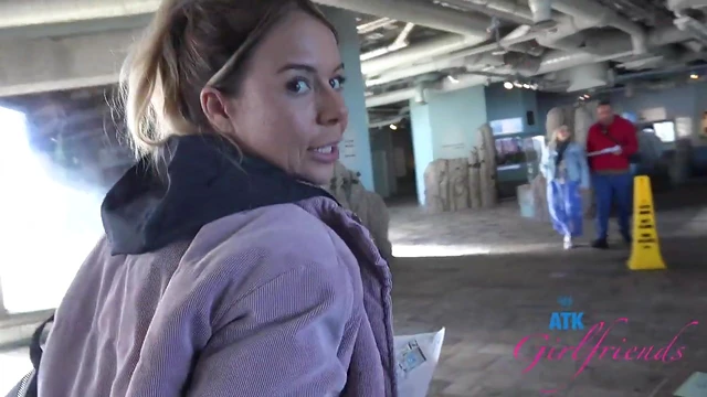 Adorable Summer Chick Enjoys Steamy Public Hookup with Hot Stranger