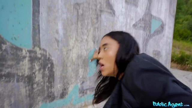 Linda Baker Delivers Hot Blowjob Before Explosive HD POV Sex Session