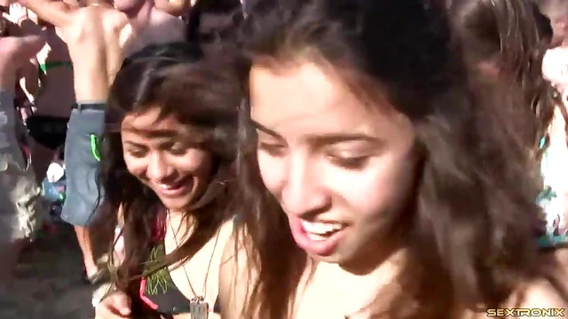 Saucy Bikini Party With Salacious Cuties Dancing Provocatively For Fun