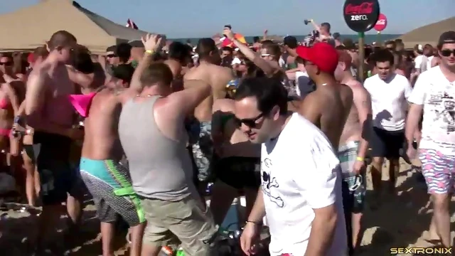 Saucy Bikini Party With Salacious Cuties Dancing Provocatively For Fun