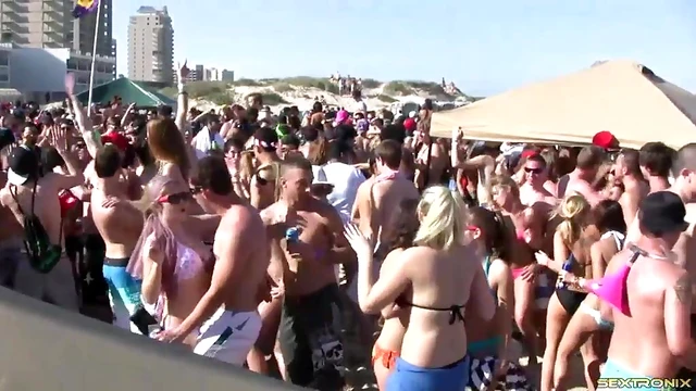 Saucy Bikini Party With Salacious Cuties Dancing Provocatively For Fun