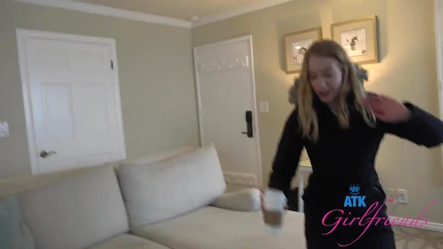 Blonde Amateur Kallie Gets Picked Up & Filmed While Publicly Peeing