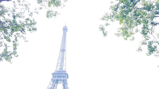 Sexy Town Walk: Good Looking Maria Flashes Her Boobies Teasingly