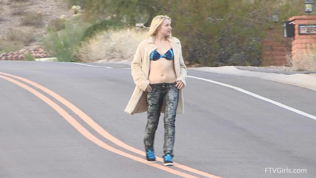 Blonde Bombshell Shows Off Her Body Naked in Public Space