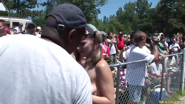 Hot Lesbian Porn Stars Fondling Tits Outdoors Passionately