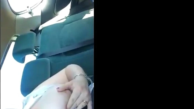 Kentucky Girl Hailey Shows Outrageous Behavior Inside Her Car Ride