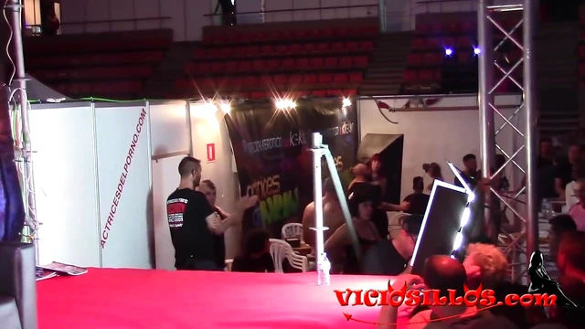 Passionate Soraya Wells Fucks Hard With Amador Xtreme at SEB 2015 Event