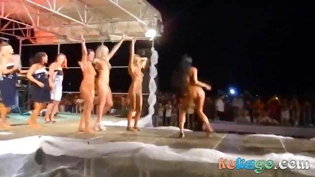 Sexy Dancers Perform Explicit Erotic Show Onstage