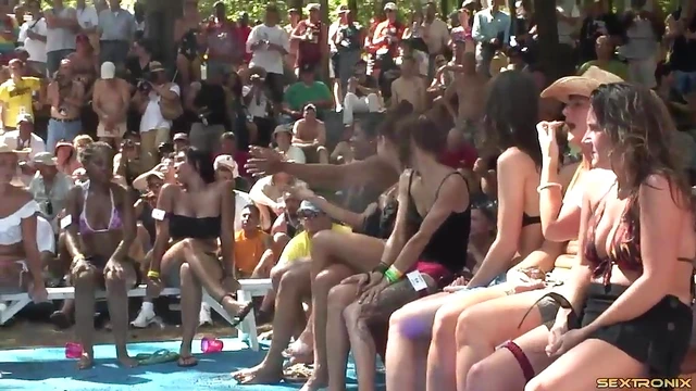 Passionate Porn Stars Enjoy Steamy Outdoor Sex Party Under The Sunlight