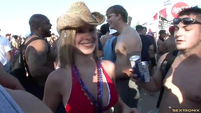 Sizzling Sex Bomb Beauties Frolic and Fuck at Beach Party Extravaganza