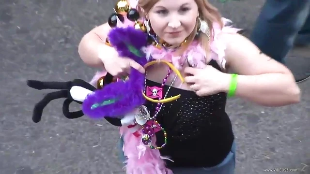 Adventurous Chicks Boldly Lose Their Bras in Public Spaces for Thrills