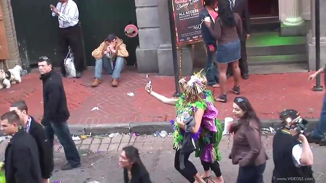 Adventurous Chicks Boldly Lose Their Bras in Public Spaces for Thrills