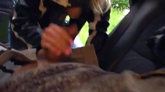 Relaxing Blowjob After Cold Beer Brings Ultimate Relief Tonight