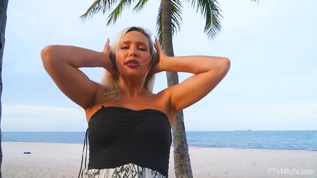 Kacey Exposes Herself at Beach & Seduces Viewers by Masturbating Publicly