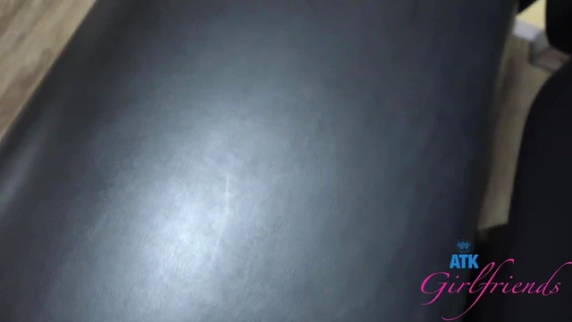 Sexy Purple-Haired Girlfriend Lily Adams Loves Posing Naughty Pics