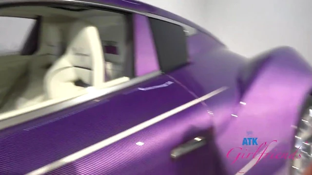 Hot Amateur Amber Teases Publicly Before Sultry Private Fuck