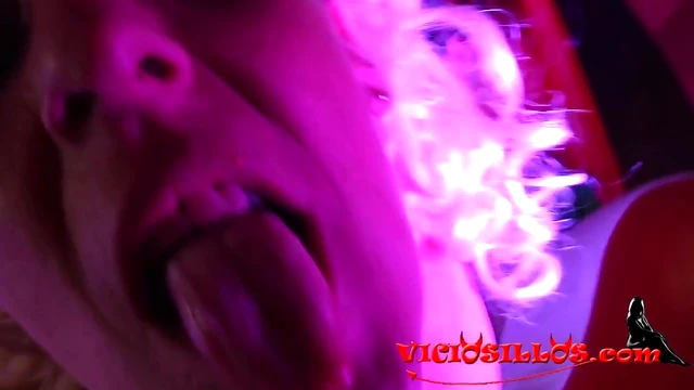 Yelena Vera's Raw & Passionate Espontaneo Action from SEB 2015 Show