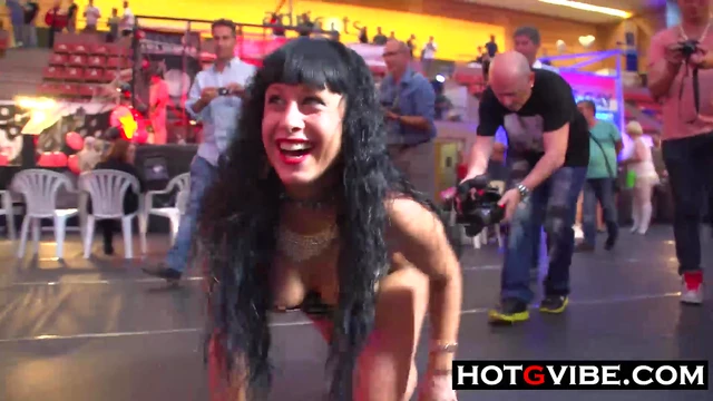 Juicy Pussy Flowing in Steamy Public Restroom Encounter