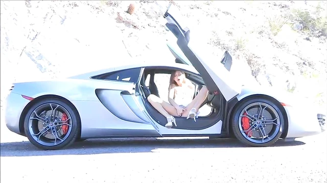 Sexy Riley Fingers Her Wet Pussy While Sitting Cozy In The Car