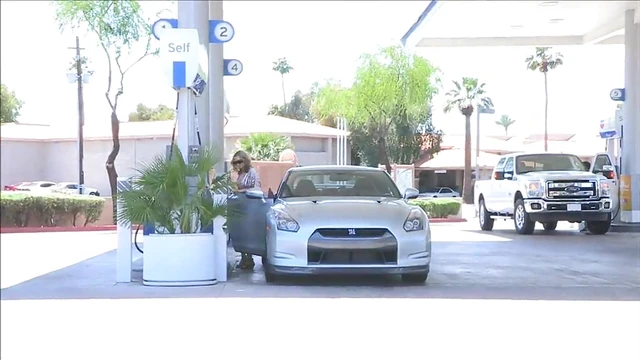 Sneaky Flasher Wears Glasses While Showcasing Stunning Natural Boobs