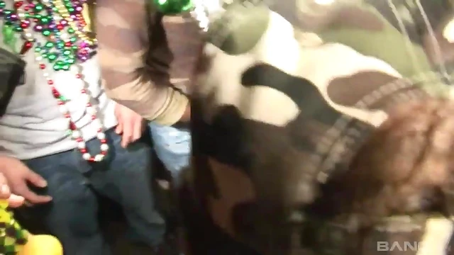 Sizzling Sweethearts Show Off Their Hot Asses in Public Outdoor Fuck Fest