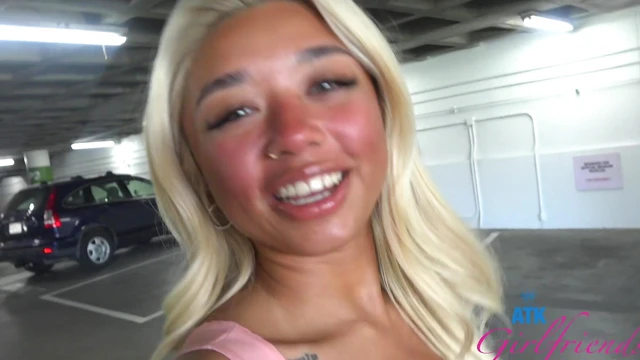 Gia DiBella Seduces Mechanic Amidst Vintage Cars for Steamy Sex Encounter