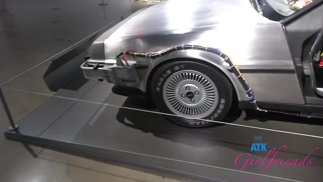 Gia DiBella Seduces Mechanic Amidst Vintage Cars for Steamy Sex Encounter