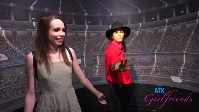 Brooke Johnson's Sexy Green Dress Teases Her Curves Perfectly