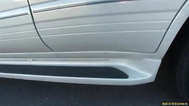 Sizzling Blonde Shows Off Her Naked Body Outdoors Seductively