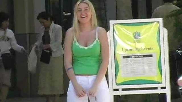 Hot Solo Model Enjoys Explicit Public Pleasure in Real-Life Video Recordings