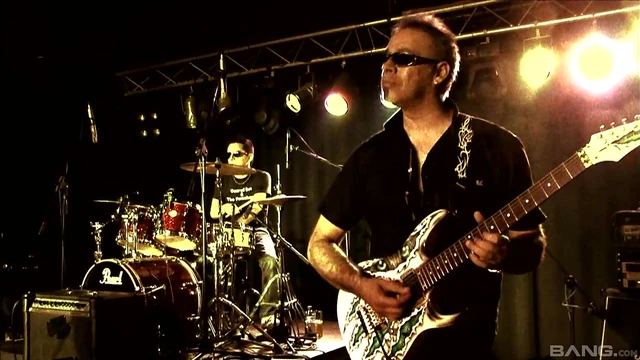 Hot Porn Stars Take Lucky Amateur Guys Onstage for Steamy Sex Showdown