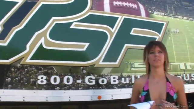 Sultry Babe Flashes Sexy Bikini Body Craving Public Attention And Desire