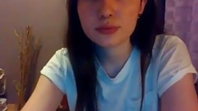 Horny Girlfriend Fingers Her Hairy Pussy Live On Webcam Show