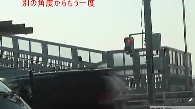 Adventurous Lecherous Japanese Babe Shows Off Naked Body Publicly