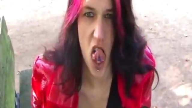 Cologne's Steamy Night with a Horny Cocksucking Seductress