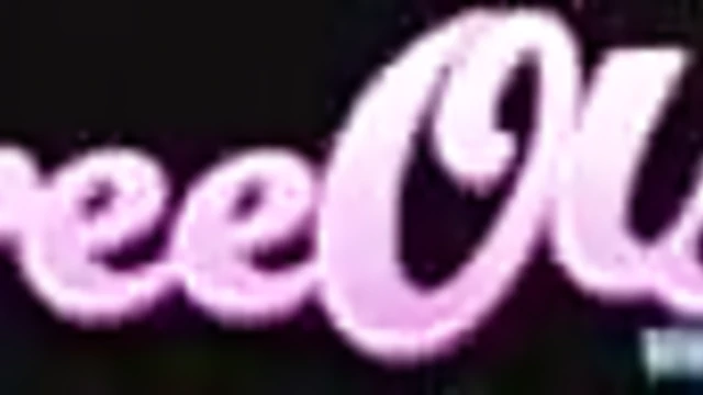 Bold Bree Olson Dazzles Crowds by Flaunting Her Sensational Tits Publicly