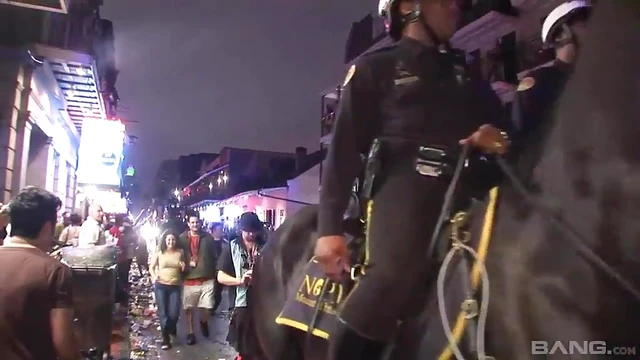 Outdoor Solo Brunette Model Shows Off Her Naughty Masturbation Skills Live