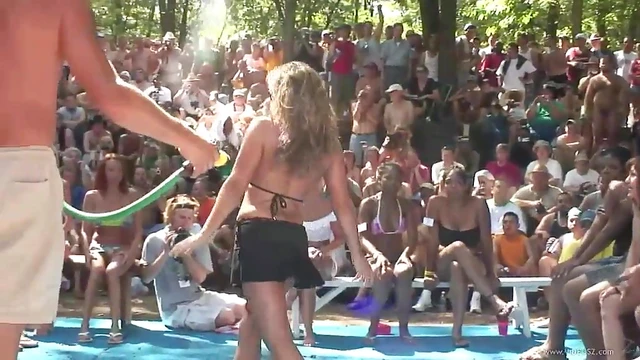 Sizzling Cowgirls in Miniskirts Thrilled by Outdoor Water Splash Orgasms