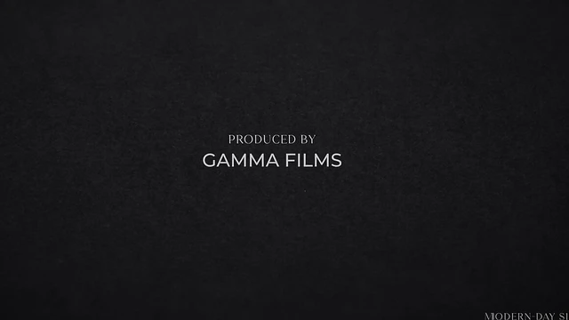 Seductive Tutor Jasmine Jae Loves Giving Lucky College Guys Hot Sex Sessions