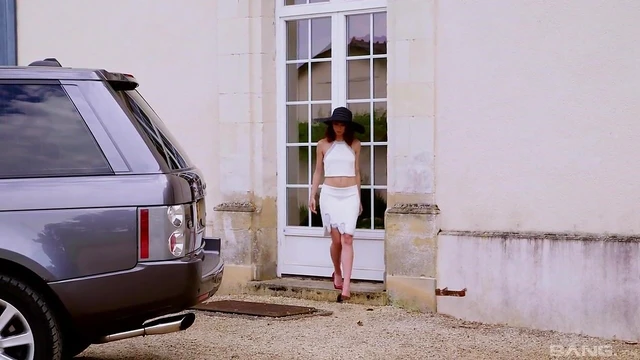 Hot Duo Arwen & Ariel Get Steamy Double Penetration Close-Up Action