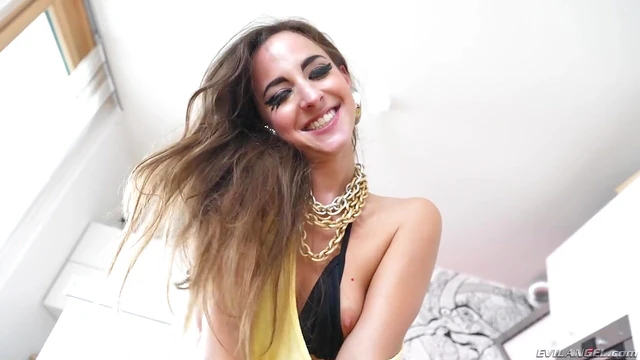 Amirah Adara Loves Being Ass Fucked by Two Guys Simultaneously