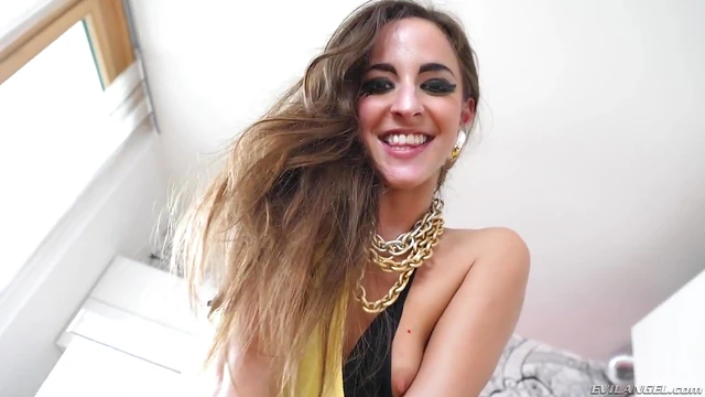 Amirah Adara Loves Being Ass Fucked by Two Guys Simultaneously