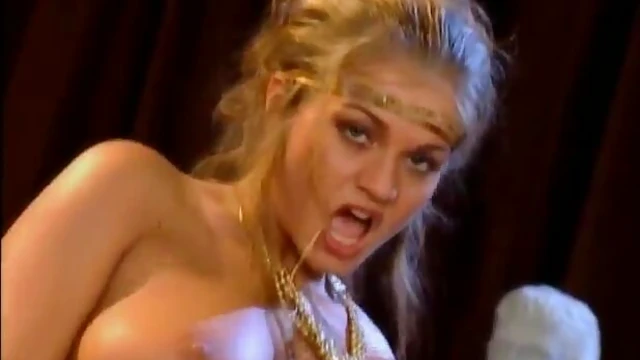 Sizzling Roman Beauty Rita Faltoyano Seduces & Fucks Powerful Emperor Hard