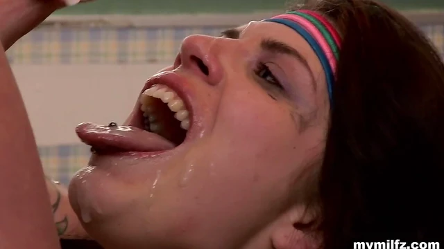 Horny MILF Lucia Loves MMF Threesome & Double Penetration Fun