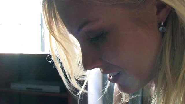 Hungry Slut Takes Two Stiff Cocks Deep Inside Her at Gyms Sex Fest