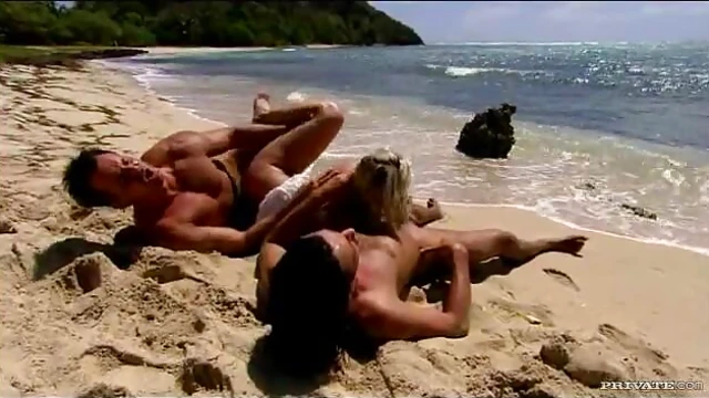 EllenSaint's Kinky Threesome Sparks Passion Under Sun-Kissed Skies